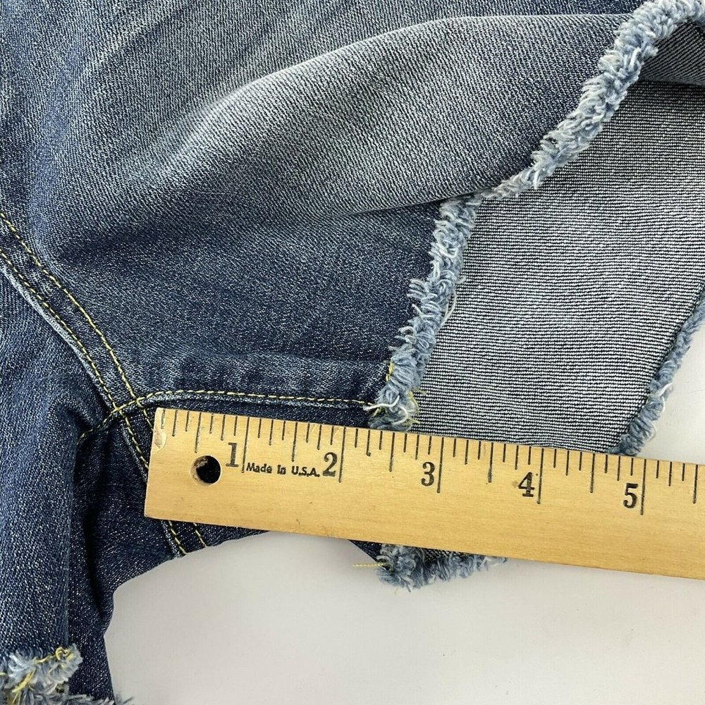 Rock & Republic Jean Shorts Womens Sz 6 Medium Wash Mid Rise Frayed Hem - Picture 6 of 10